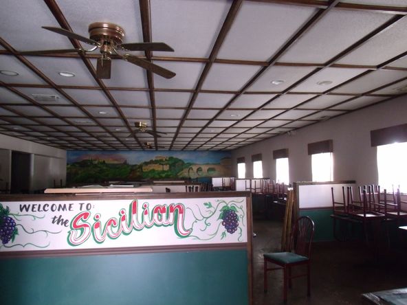 222 N Main St, Arab, AL 35016